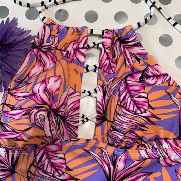 New Takini Tropical Top - Picture 4 of 9